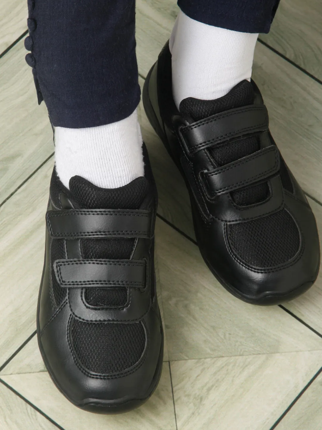 Black Unisex School Shoes for Teenage Boys & Girls (IJ0300)