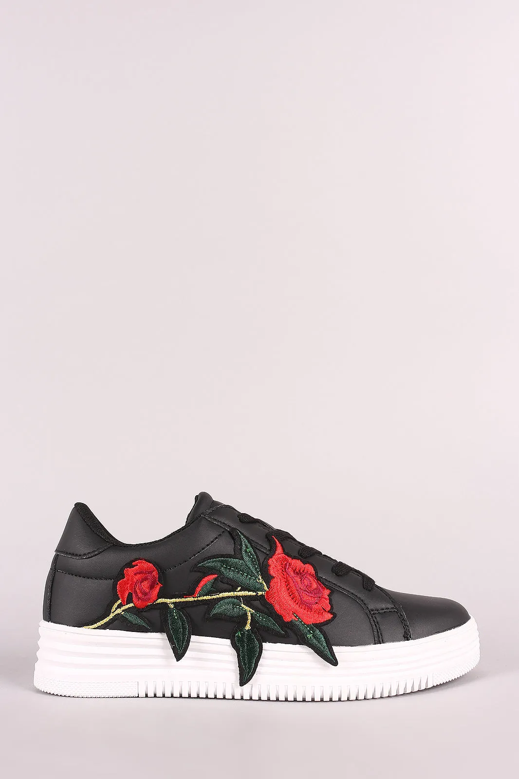 Embroidered Rosette Patch Round Toe Lace-Up Sneaker