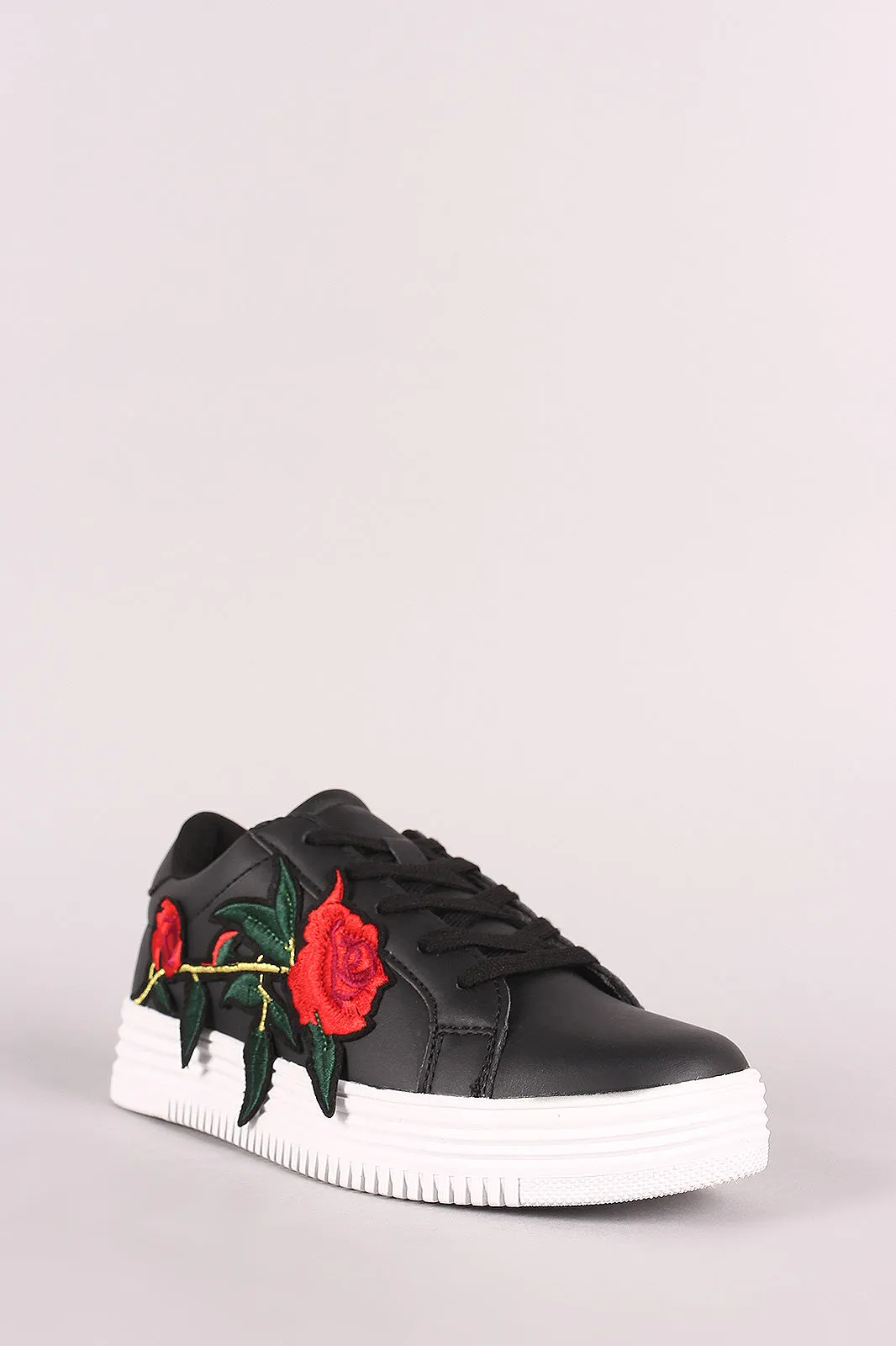 Embroidered Rosette Patch Round Toe Lace-Up Sneaker