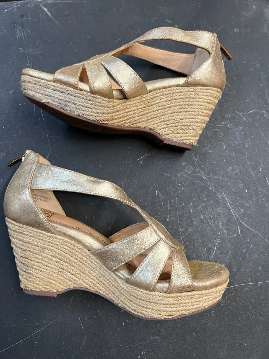 SOFFT Women's •Mena• Caged Wedge Sandal - Preowned