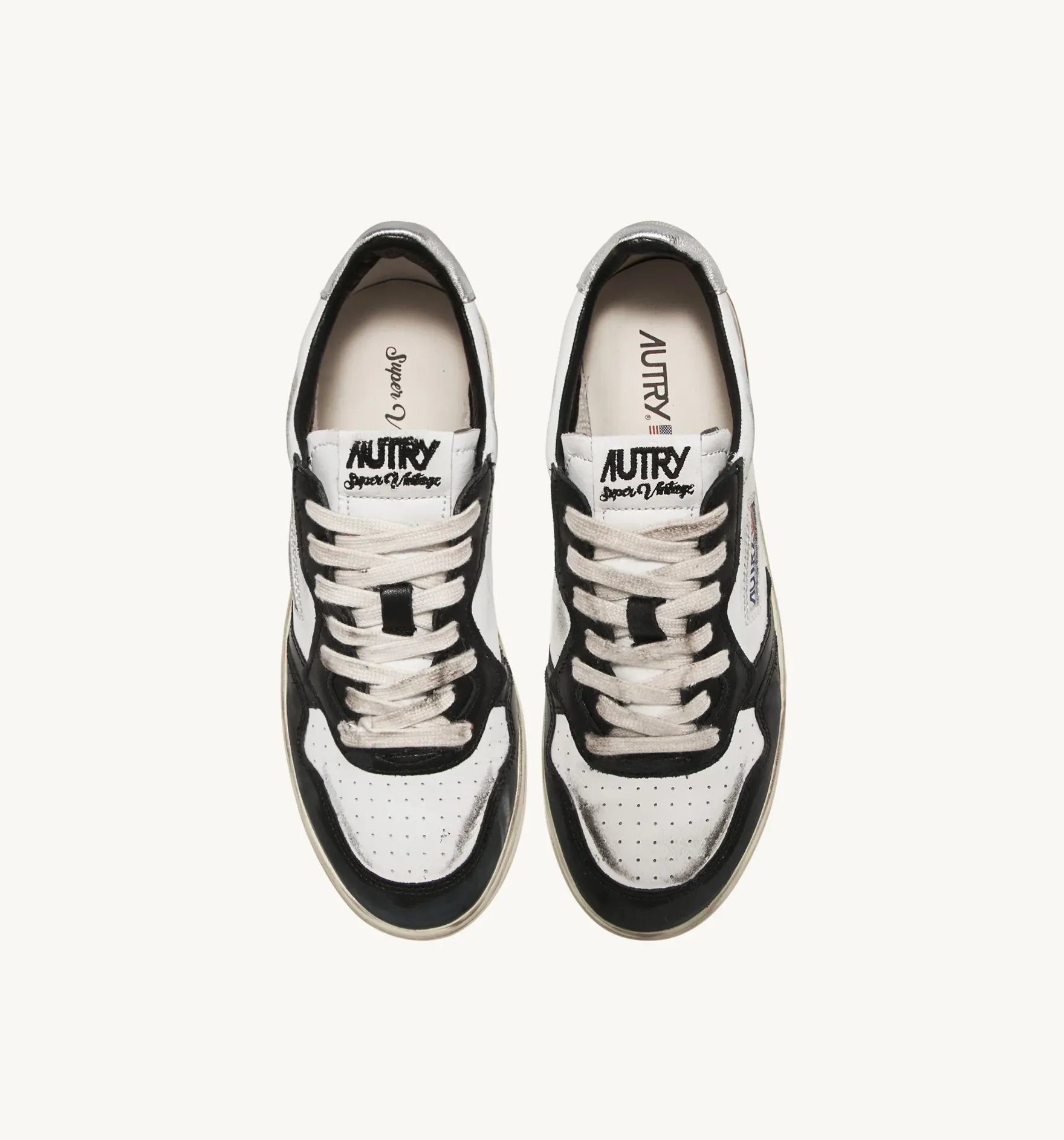 Super Vintage Low Top Trainers in Leather/White/Black/Silver