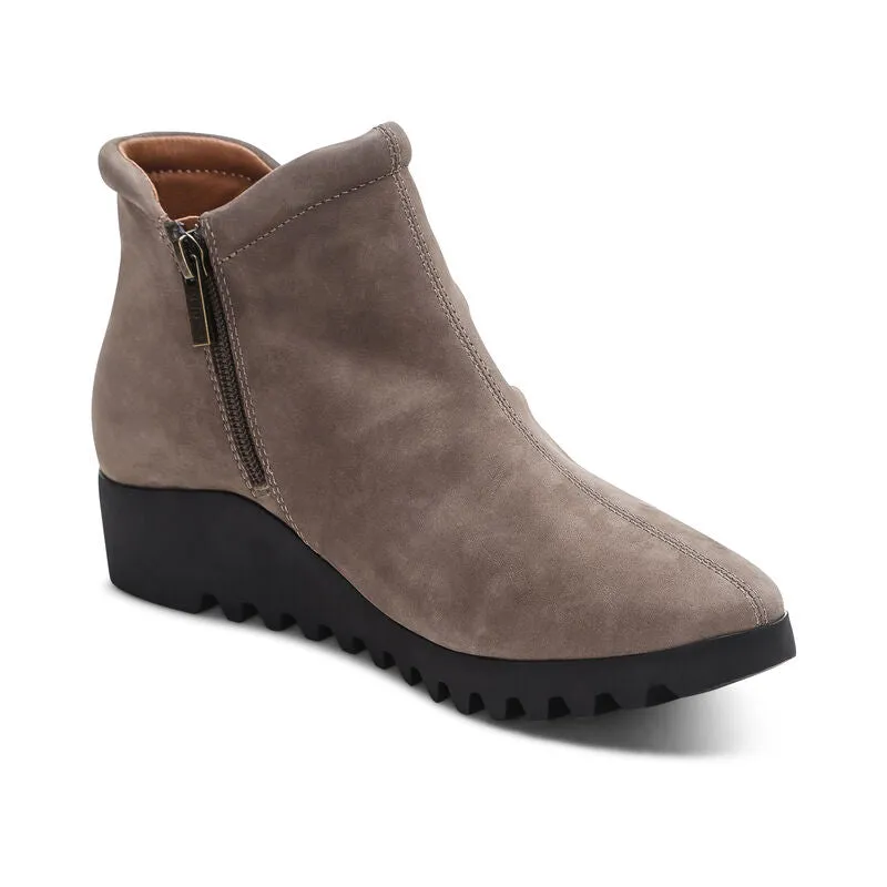 Women's Zoey Slip-On Boot - Dark Taupe